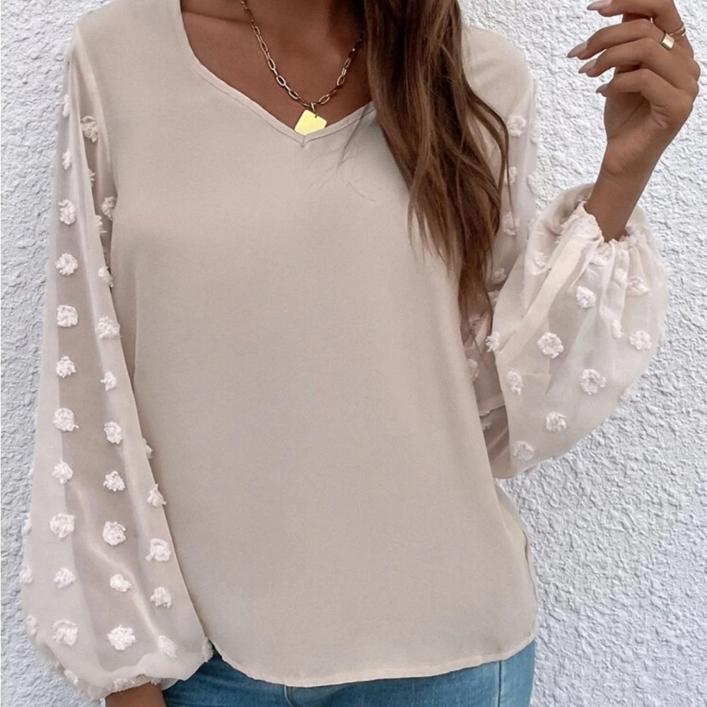 Swiss dot blouse - Picture 2 of 8